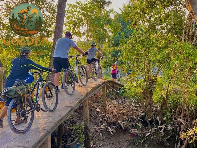 10-Day Saigon to Angkor Wat Cycling Tour